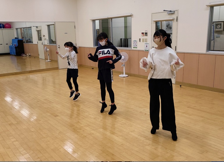POP���A�C�h���_���X�i��1�`��6�j