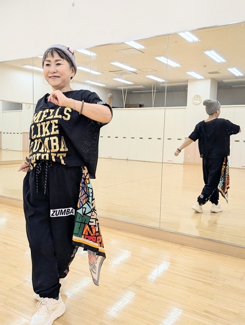 ZUMBA�y8��9���N���X�z�i�S�S��j